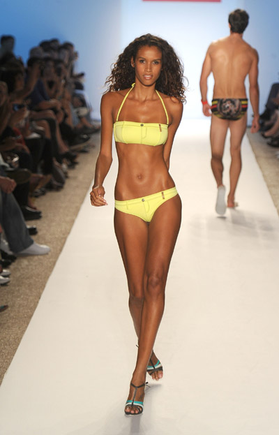 Diesel 2012~ӾbDƬ