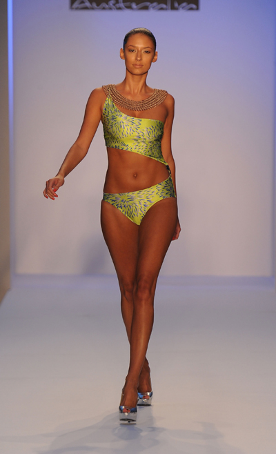 KOOEY SWIMWEAR AUSTRALIA 2012邁阿密泳裝秀場