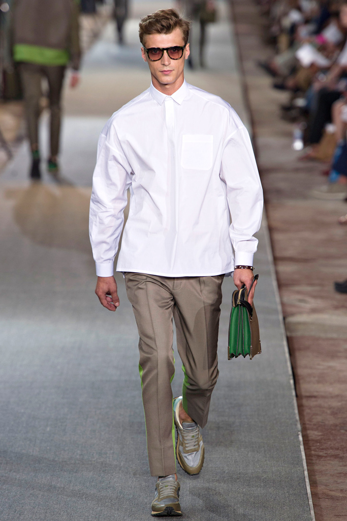 Valentino 13bDƬ