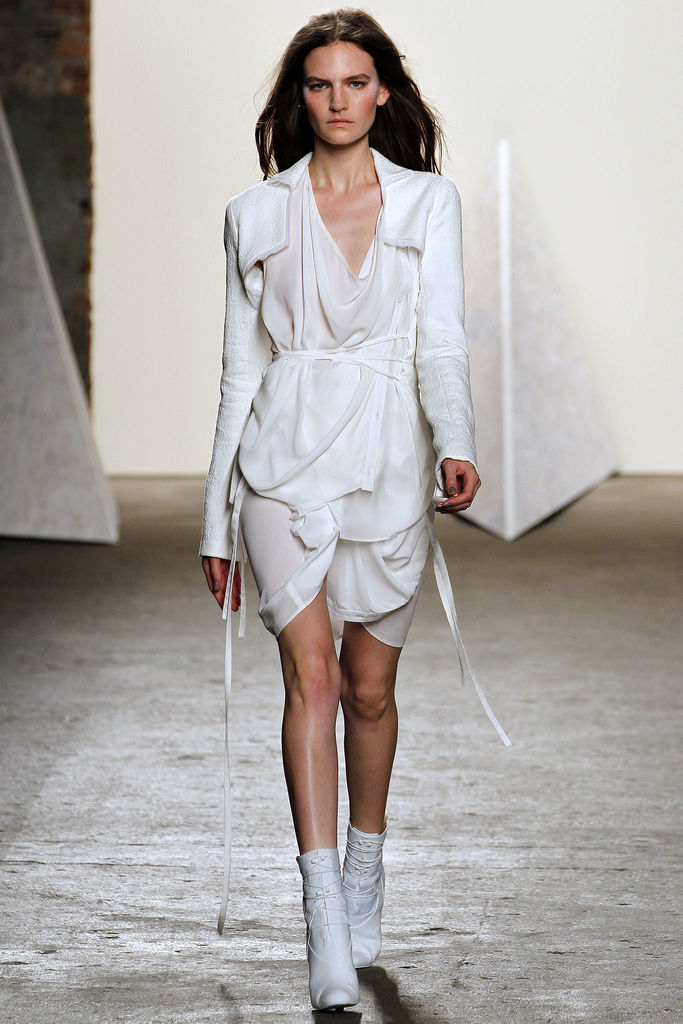 Tess Giberson 2013DƬ