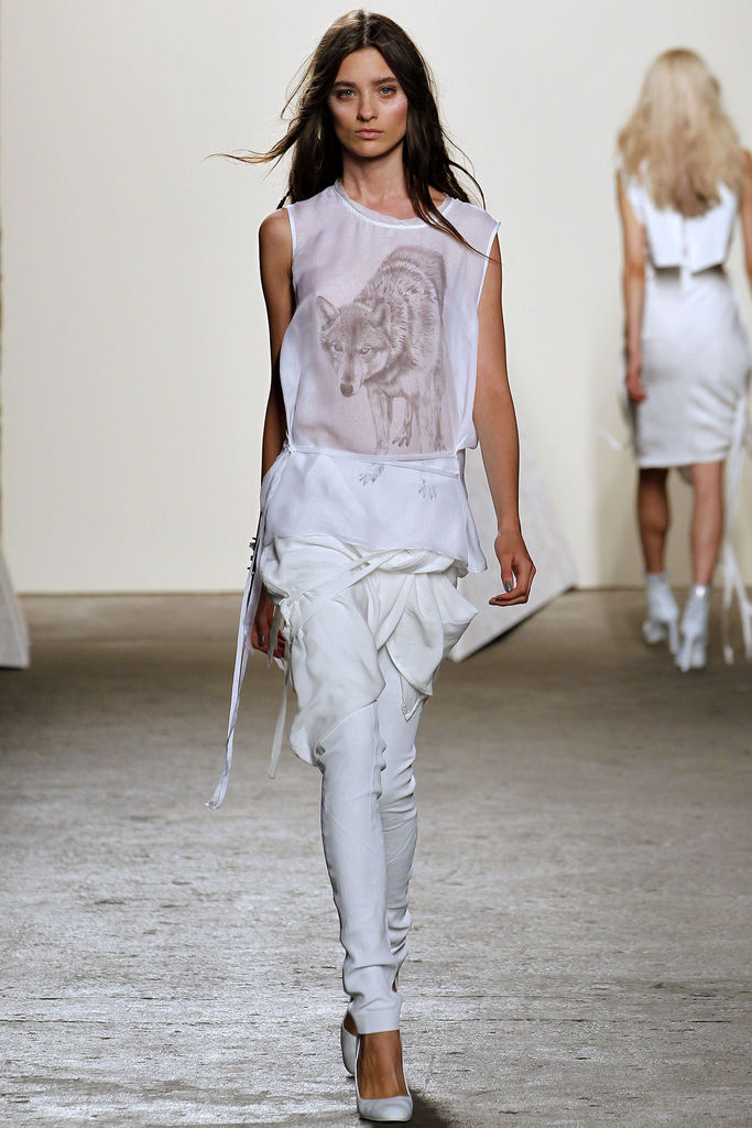 Tess Giberson 2013DƬ