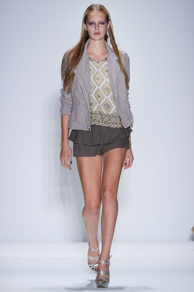 Nicole Miller 2013DƬ