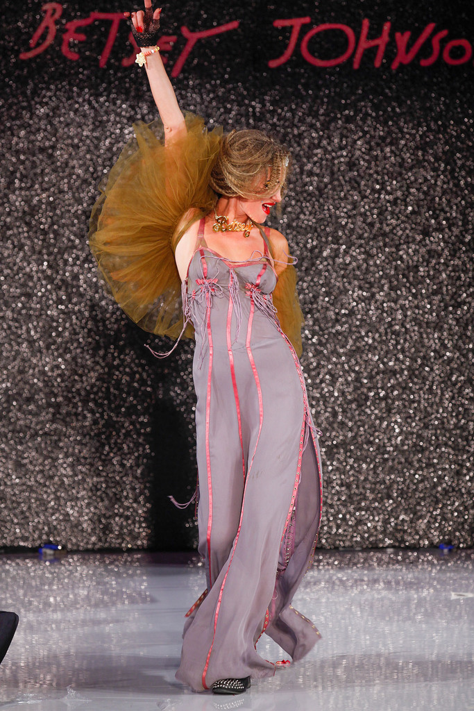 Betsey Johnson 2013(chng)DƬ