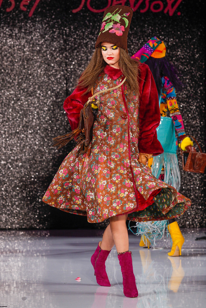Betsey Johnson 2013DƬ