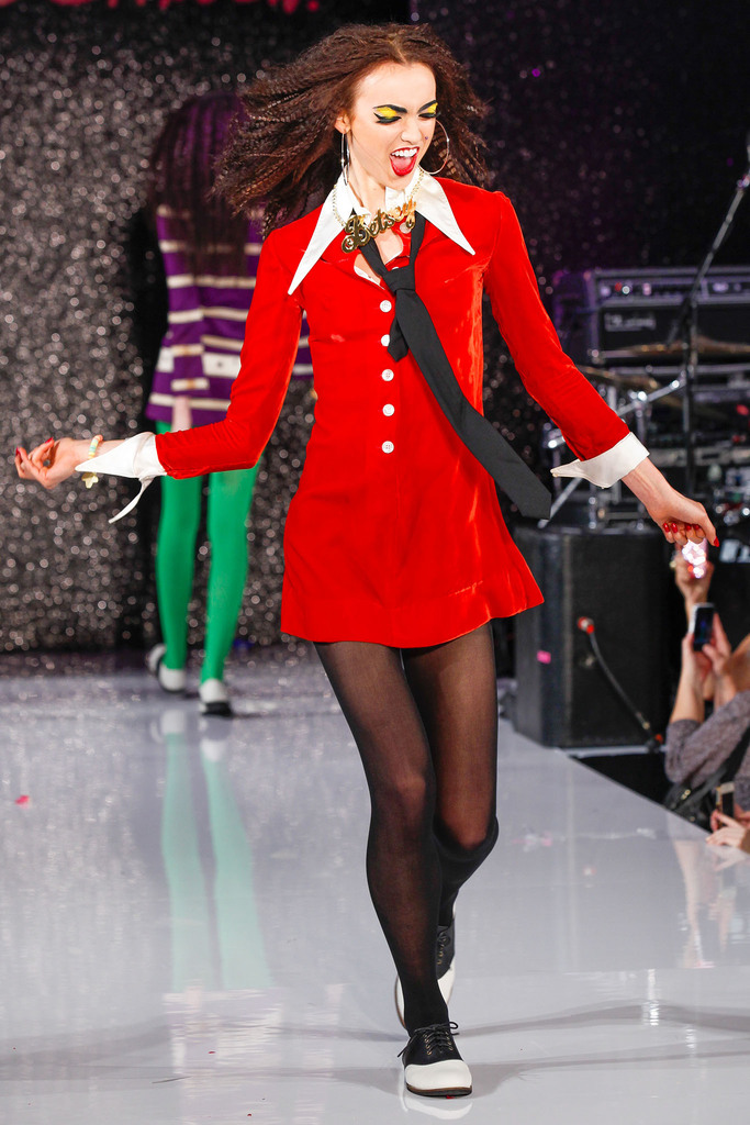 Betsey Johnson 2013DƬ