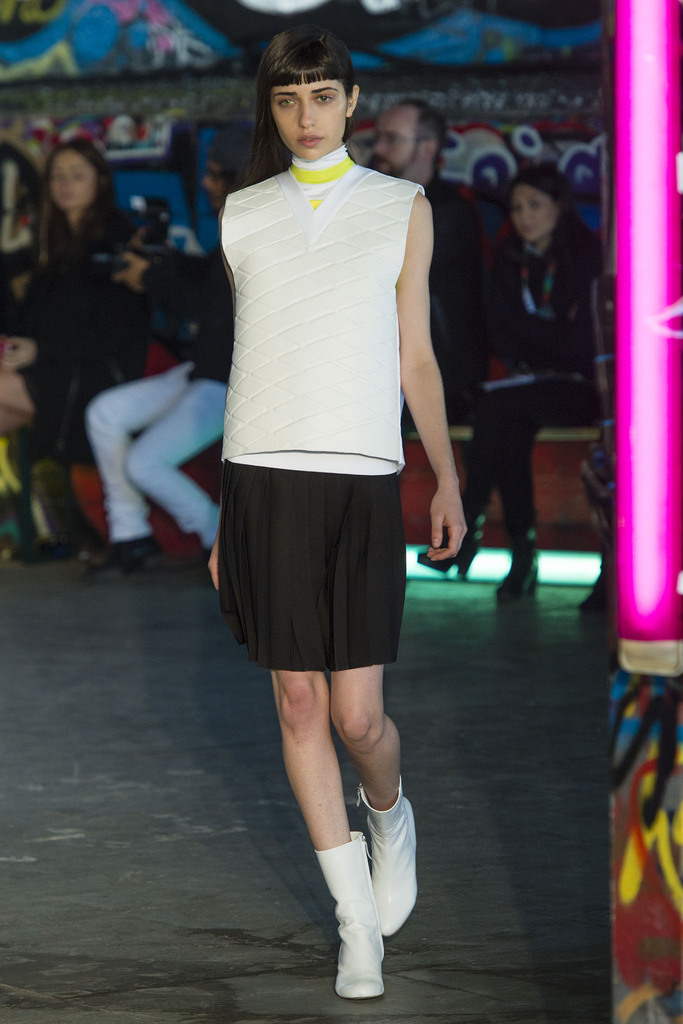 Thomas Tait 2013DƬ