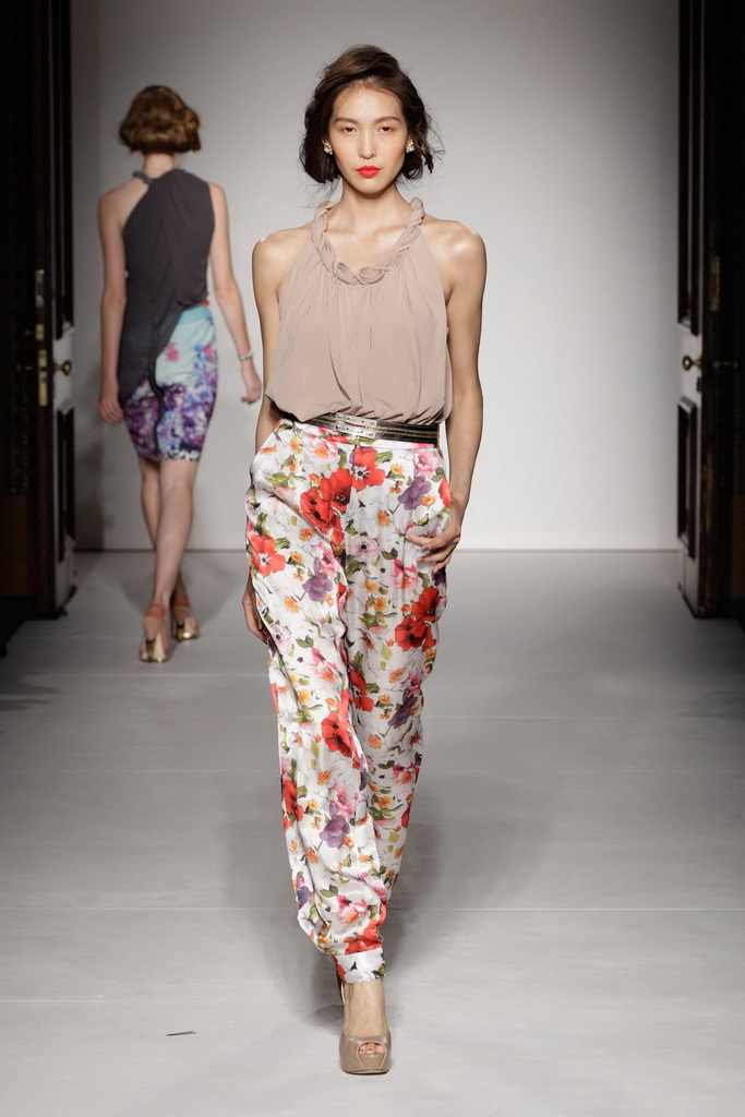 Ashley Isham 2013(chng)DƬ