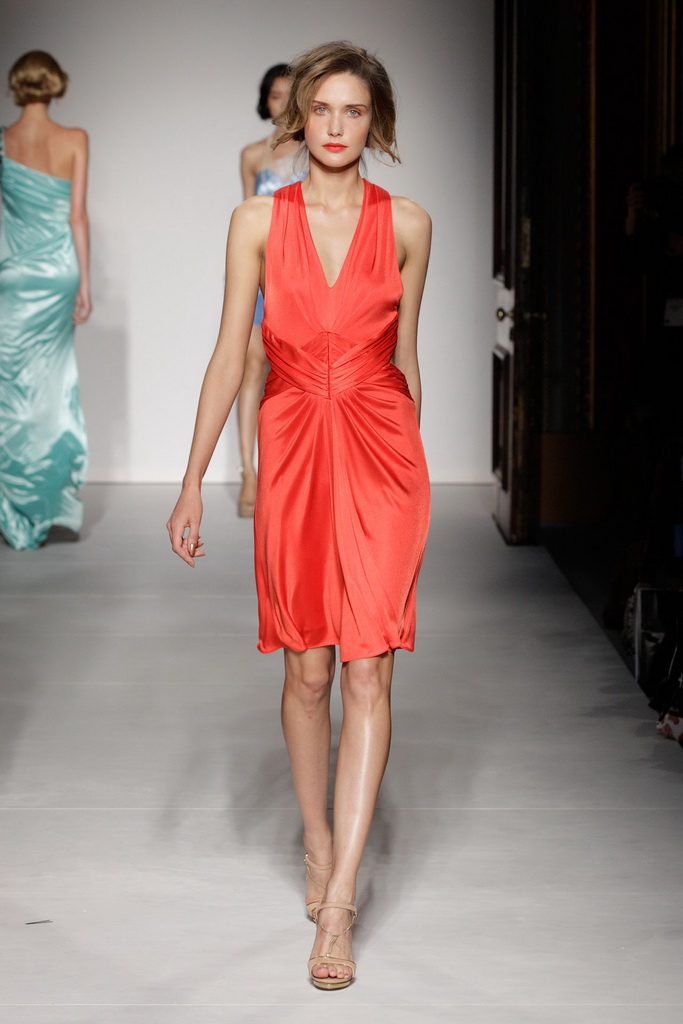 Ashley Isham 2013DƬ