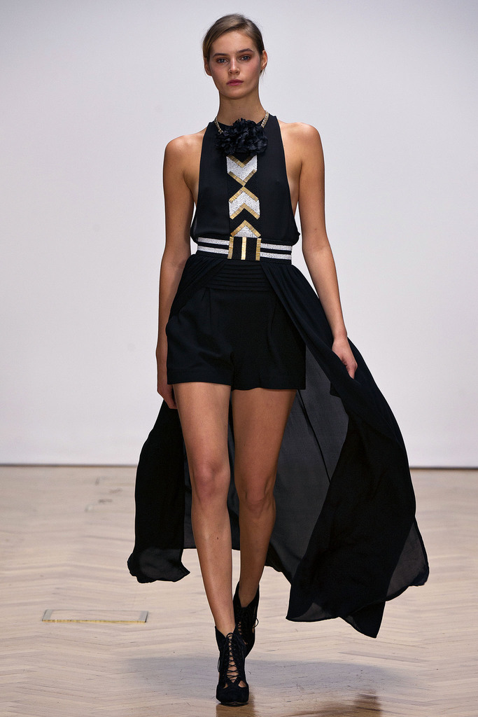 Sass & Bide 2013(chng)DƬ