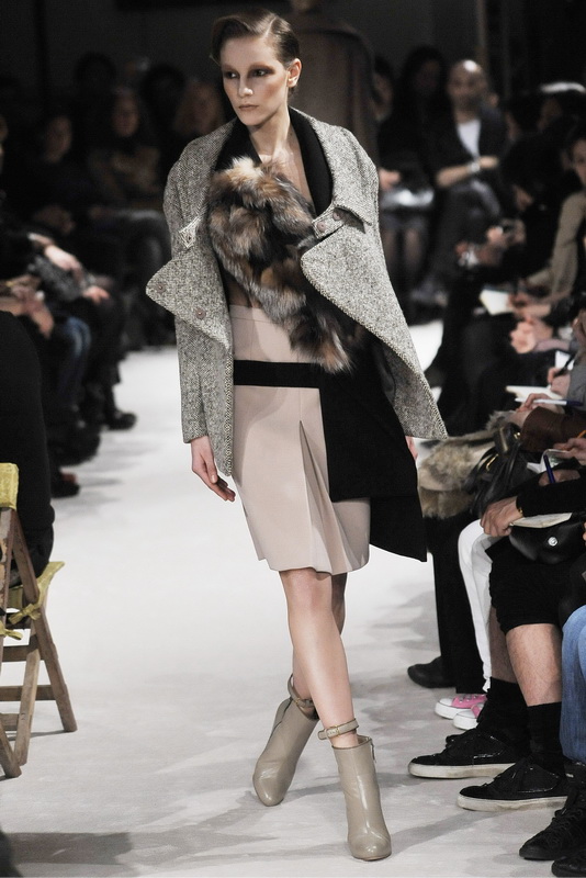 Miu Miu 09ﶬDƬ