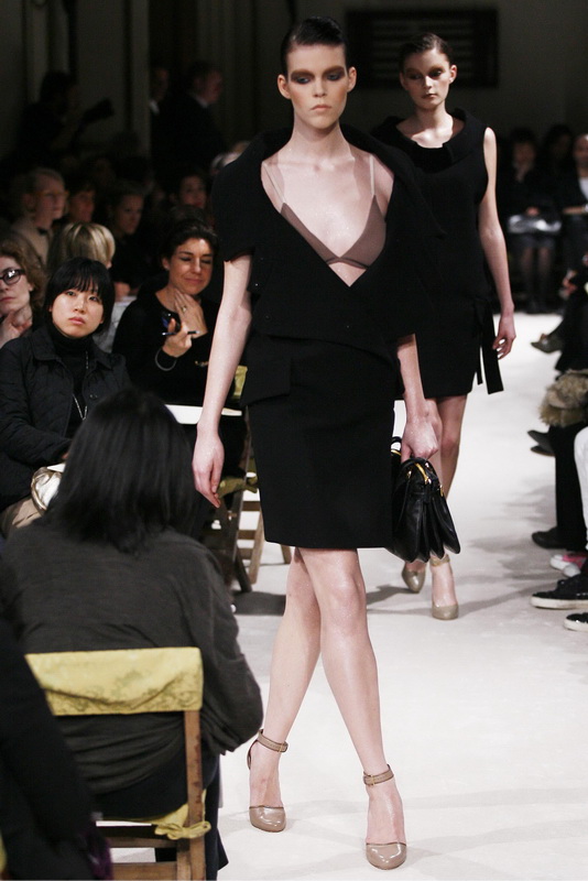 Miu Miu 09ﶬDƬ