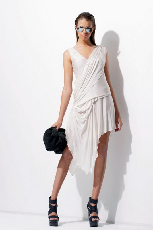 BCBG Max Azria 10春夏